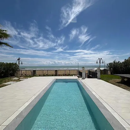 Al Mare Апартаменты
